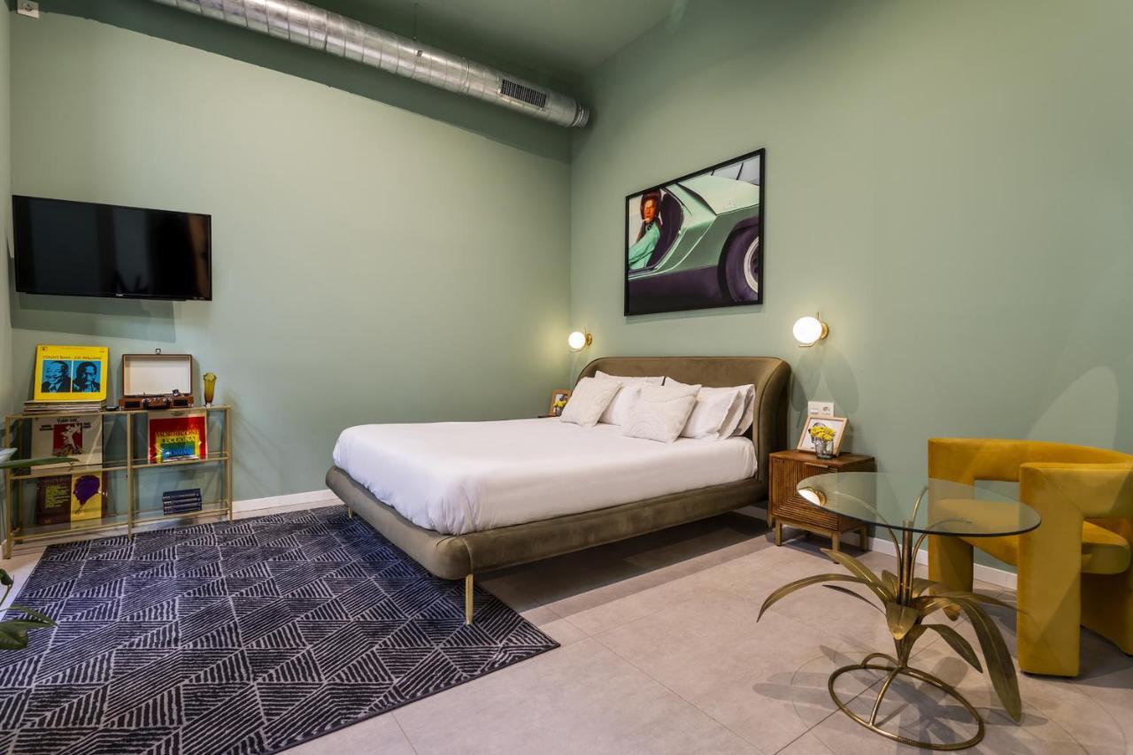 Amazinn Places Evi Apartments Valenza Esterno foto
