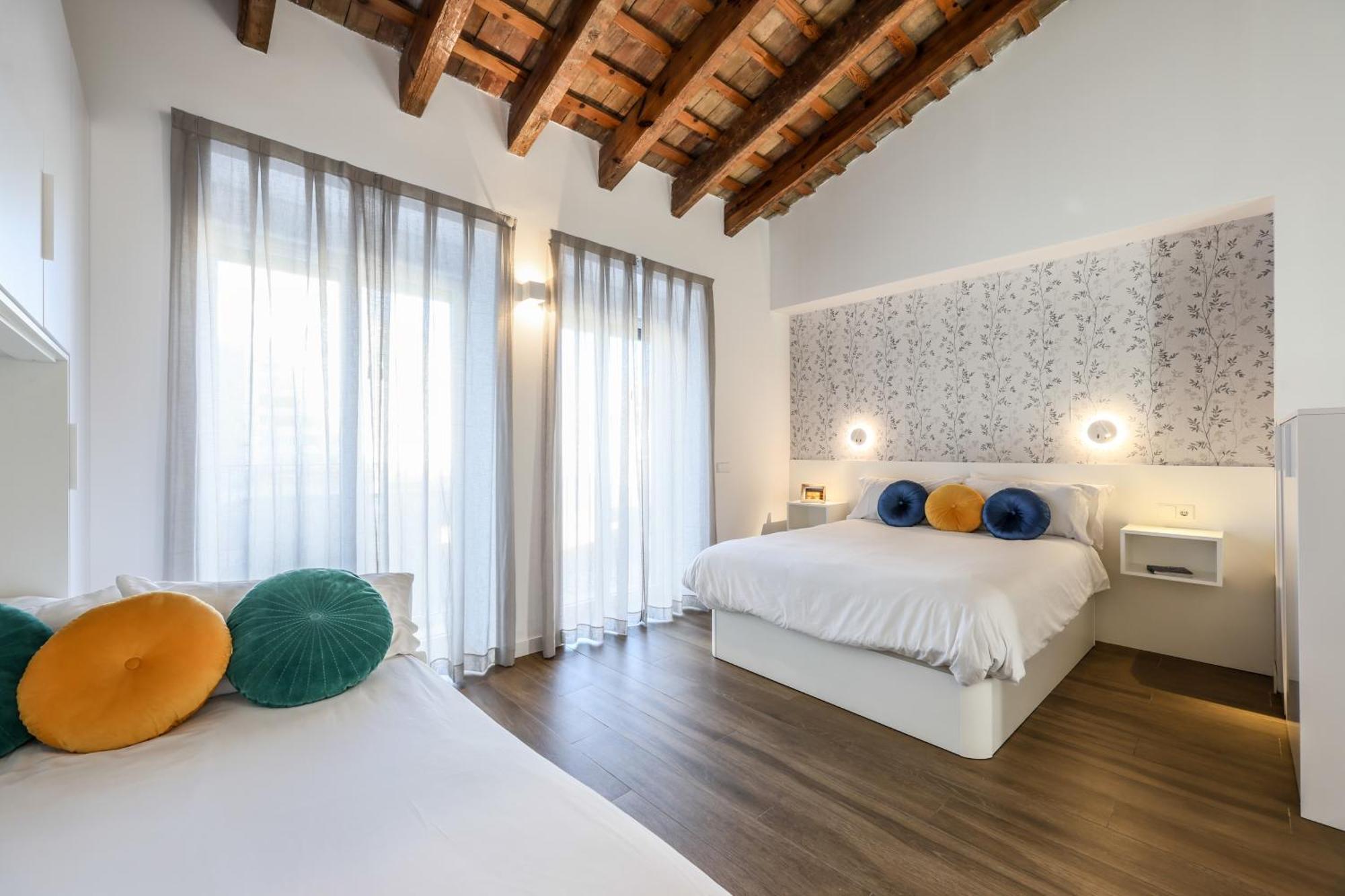 Amazinn Places Evi Apartments Valenza Esterno foto