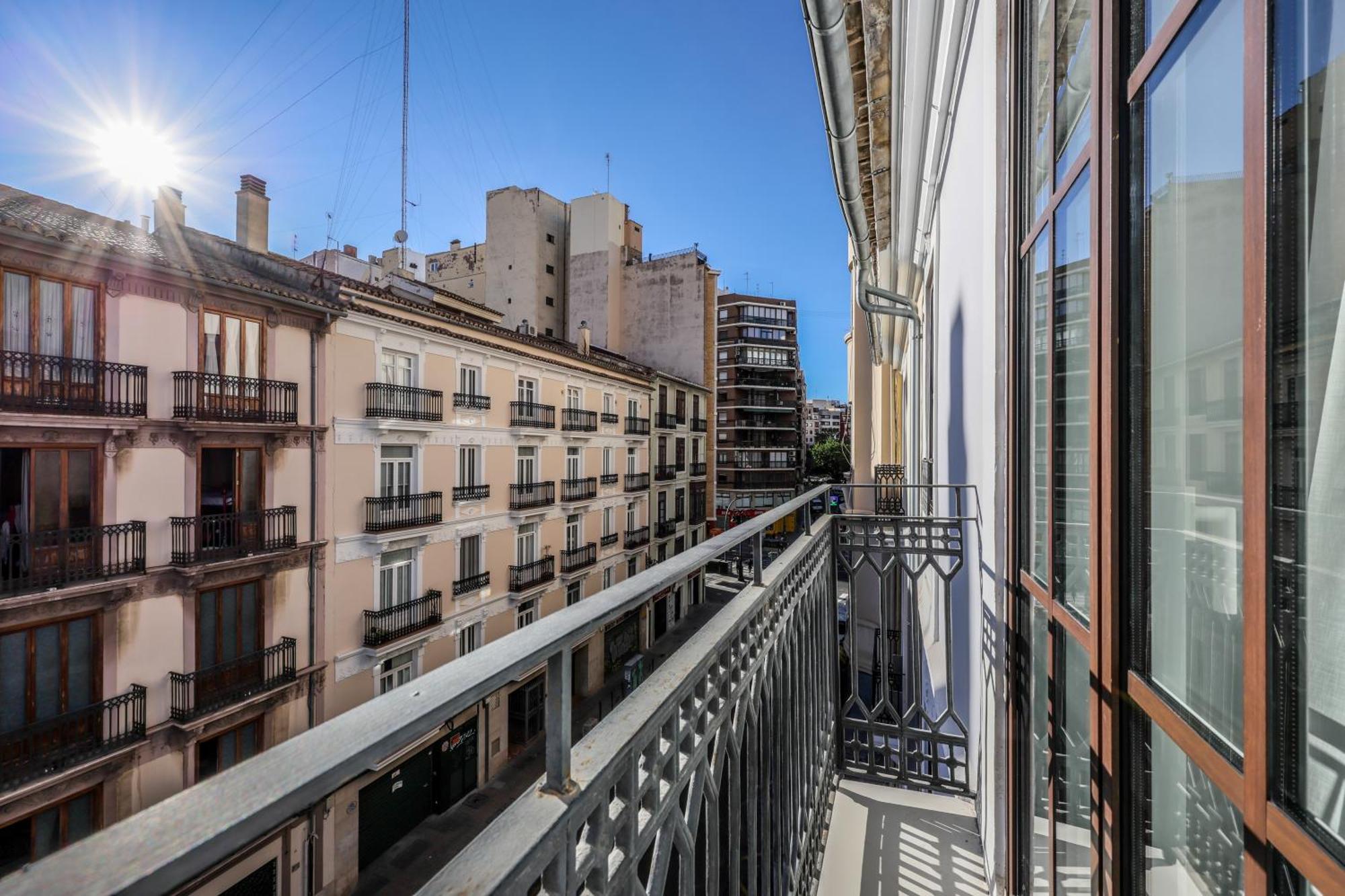 Amazinn Places Evi Apartments Valenza Esterno foto