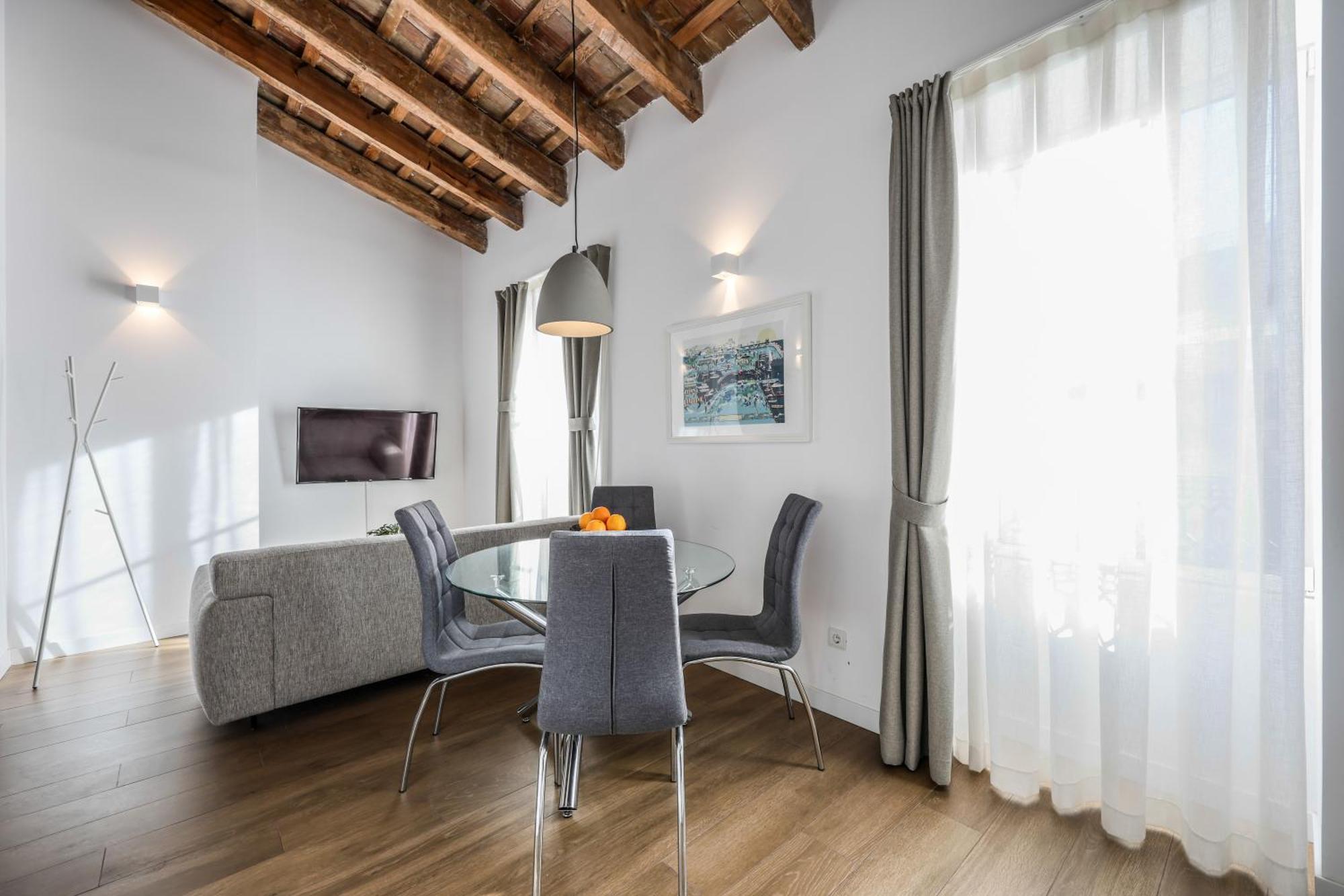 Amazinn Places Evi Apartments Valenza Esterno foto