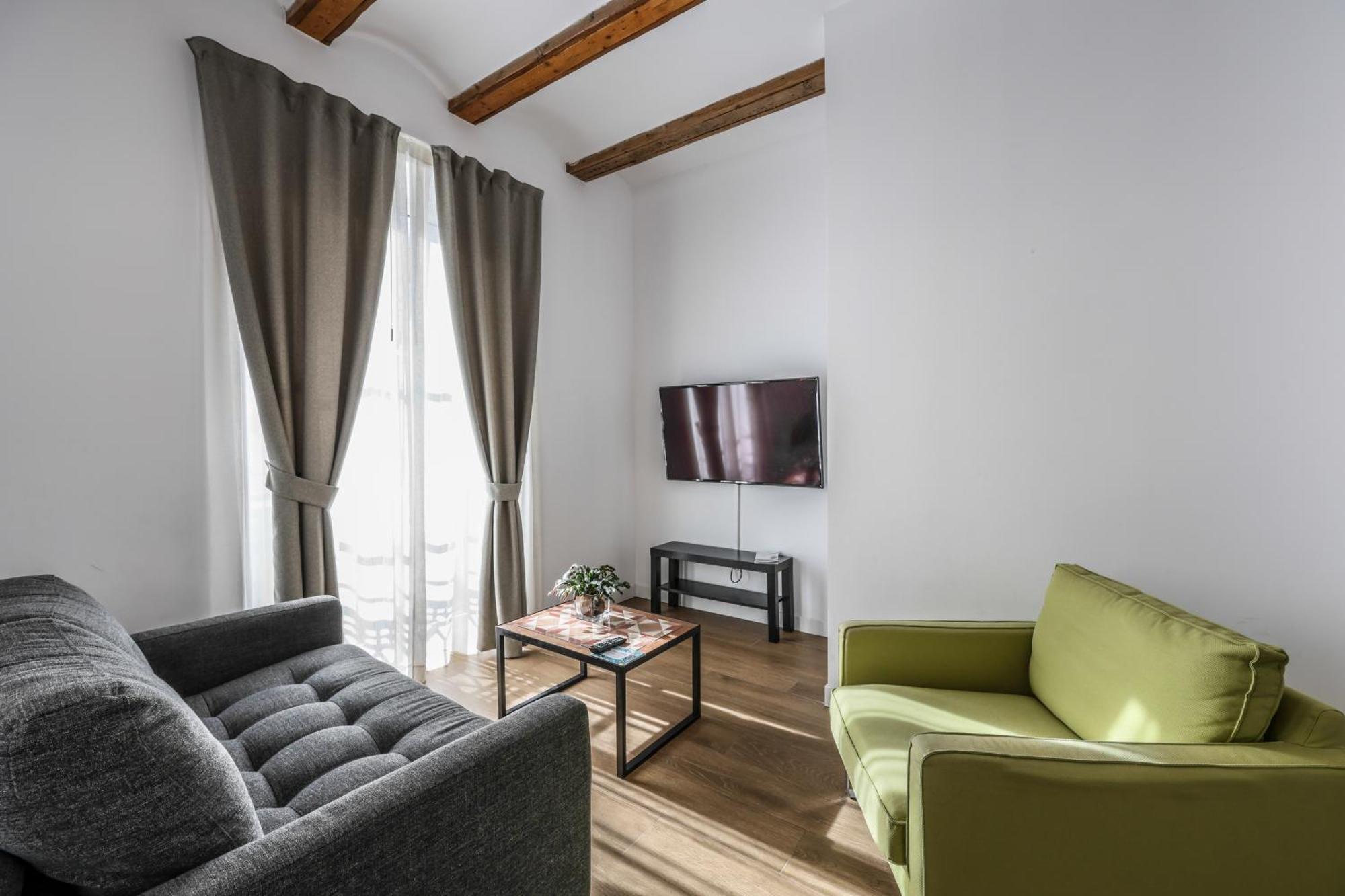 Amazinn Places Evi Apartments Valenza Esterno foto