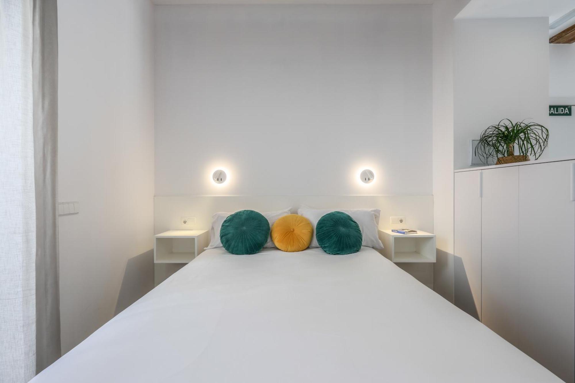 Amazinn Places Evi Apartments Valenza Esterno foto