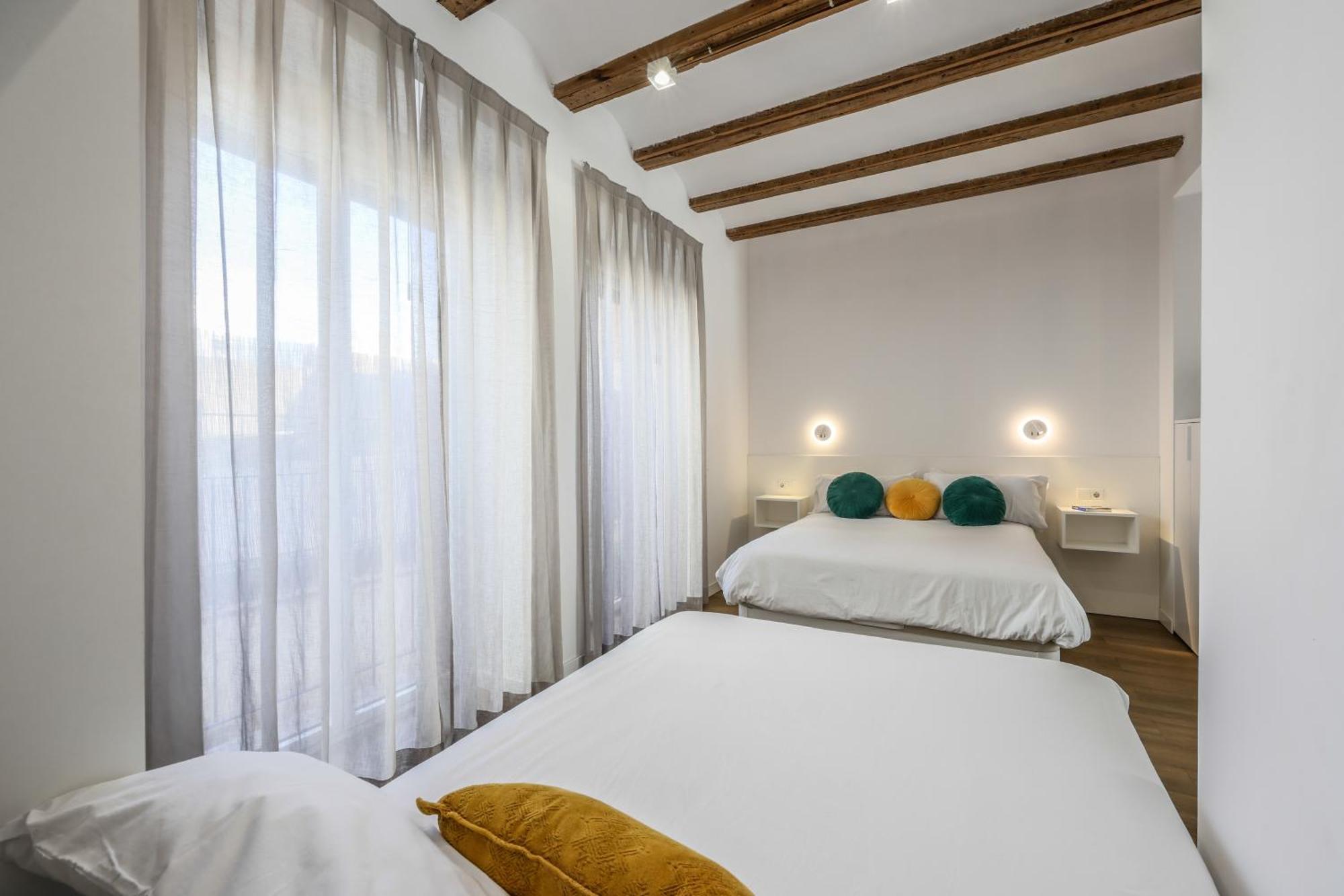 Amazinn Places Evi Apartments Valenza Esterno foto