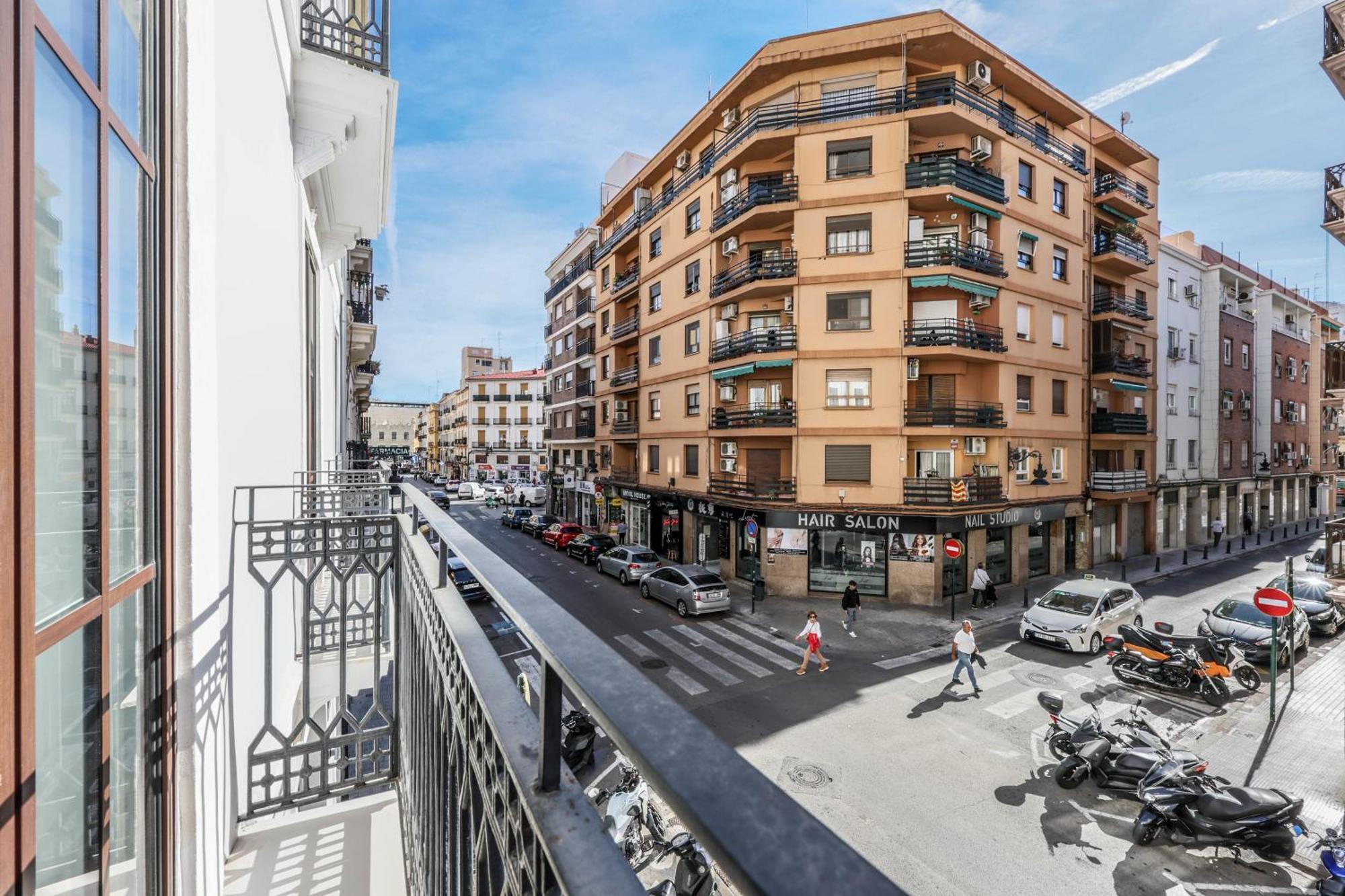 Amazinn Places Evi Apartments Valenza Esterno foto